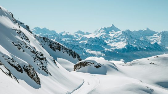 How to Plan a First Ski Trip Without Overpacking or Overspending