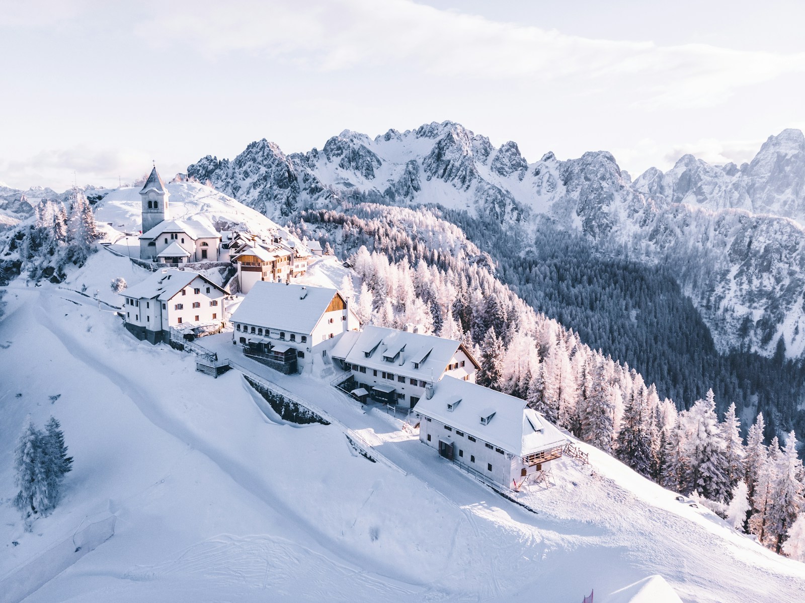 Best European Ski Villages for Travelers Who Want Easy Lift Access