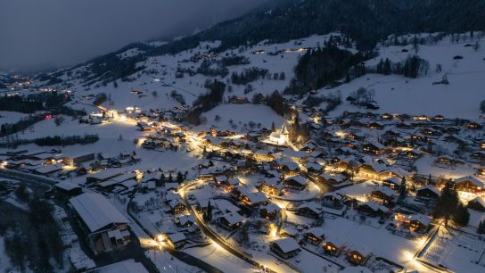 French Alps Weekend Guide: Short Ski Breaks That Still Feel Worth It