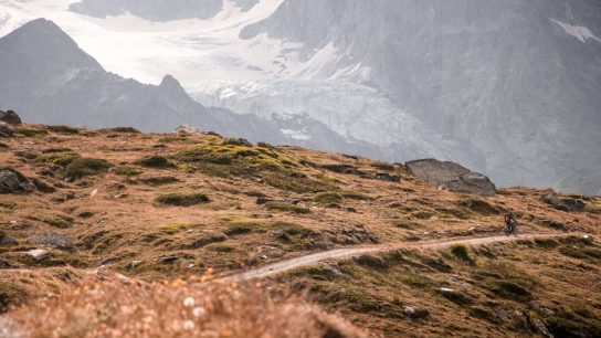 Gravel Cycling in the Netherlands and Belgium: Easy Spring Routes