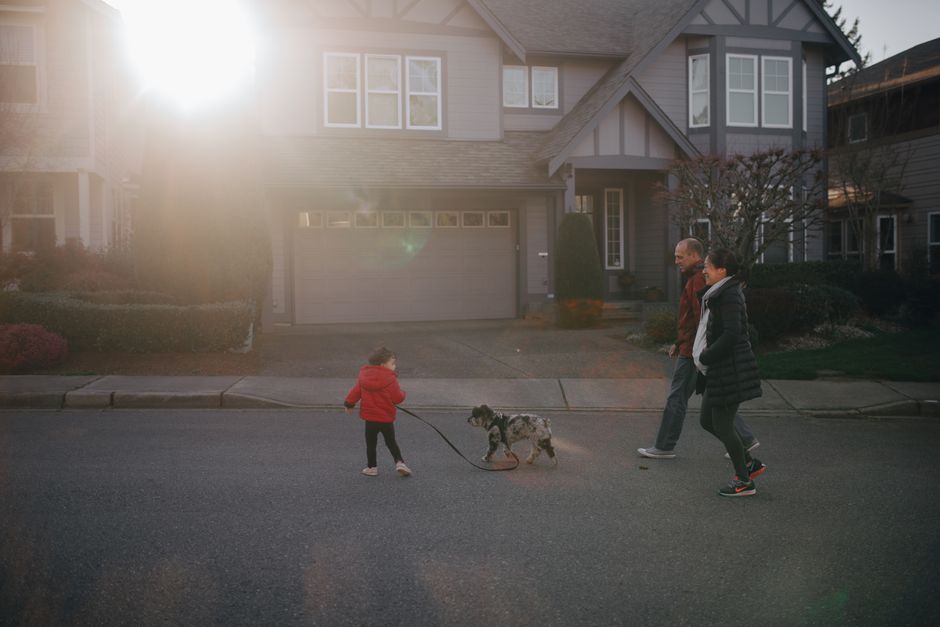 Neighborhood Walking Plans Beat Hop-On Tourist Loops